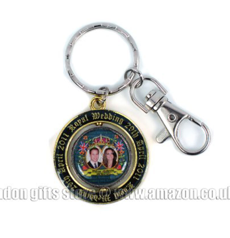 Keyring Detailing Prince William and Kate - Before Their Wedding